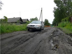 9:29: Мы в Скнятино: подъезжаем к рыболовно-спортивной базе.
